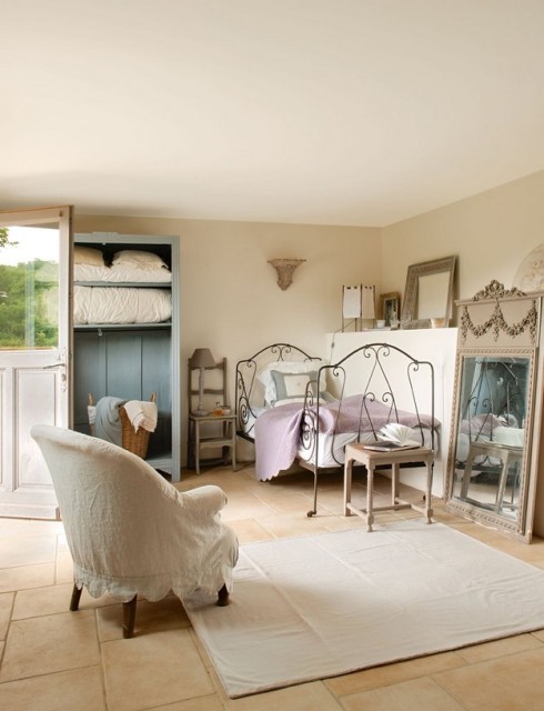 French country style bedroom
